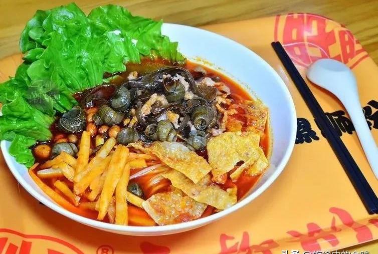 网红黑暗料理店,_现象级街头小吃_社交网络助推美食爆红