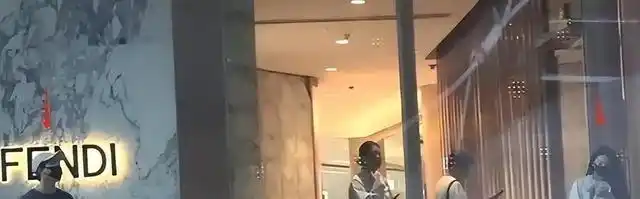 娱乐圈潜规则曝光_娱乐圈暗箱操作_为什么最近的明星都扒出黑料,